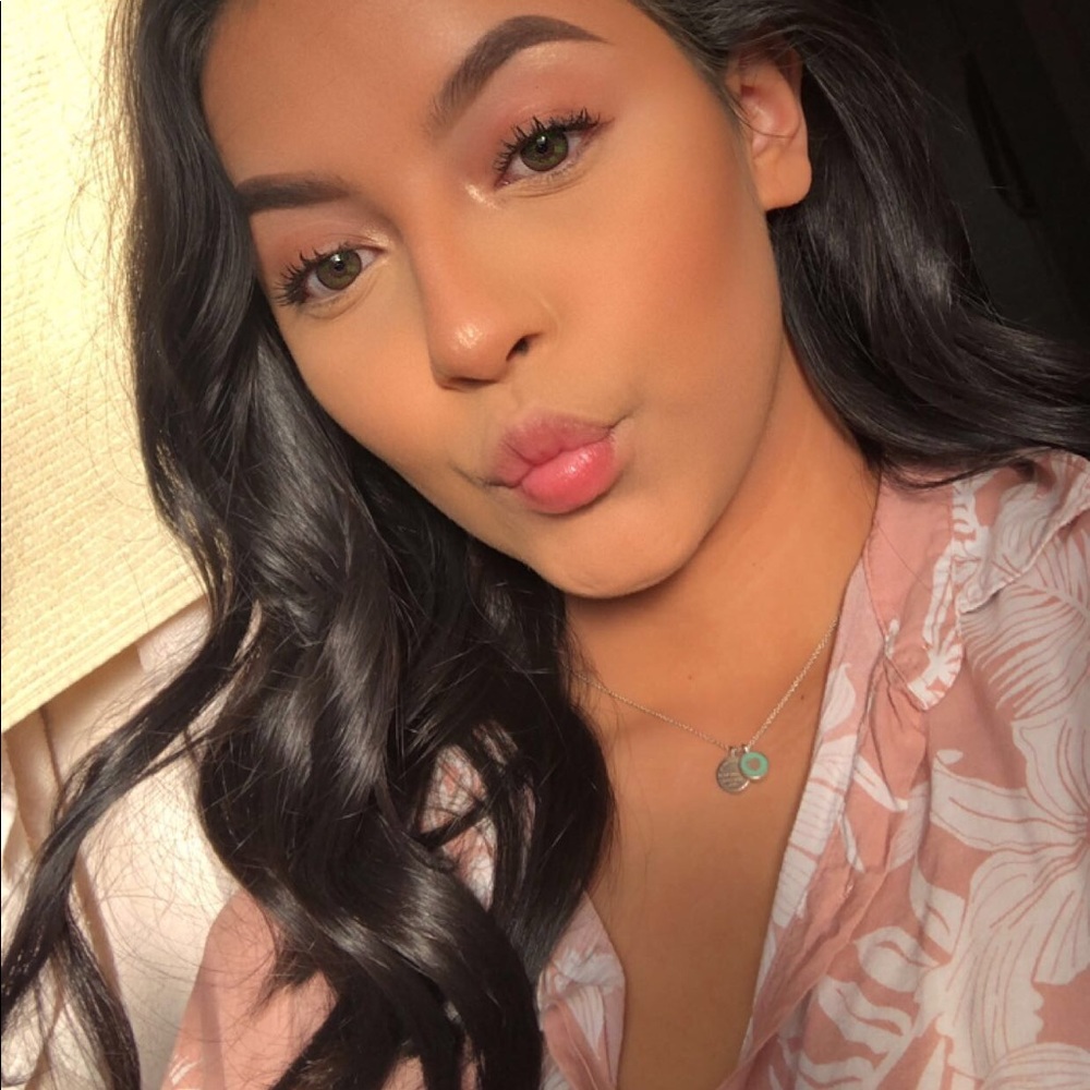 Meet your Posher, Amber